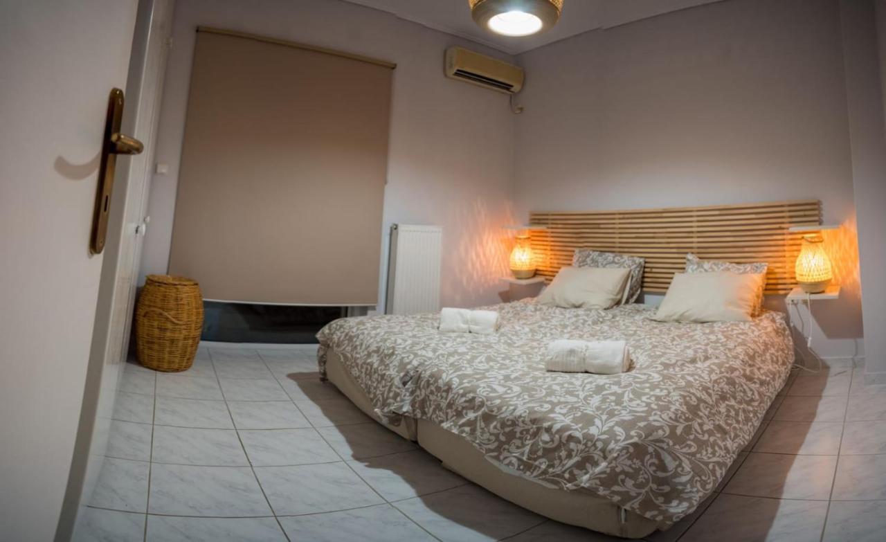 피레아스 It Is A Pleasant, Modern, Functional House! 아파트 외부 사진
